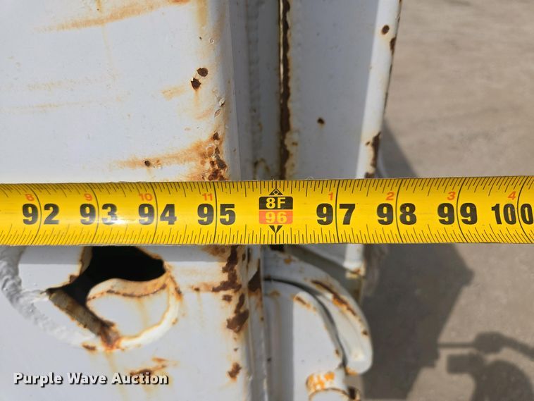 image for item EM7055 1999 GMC T7500 utility / service truck