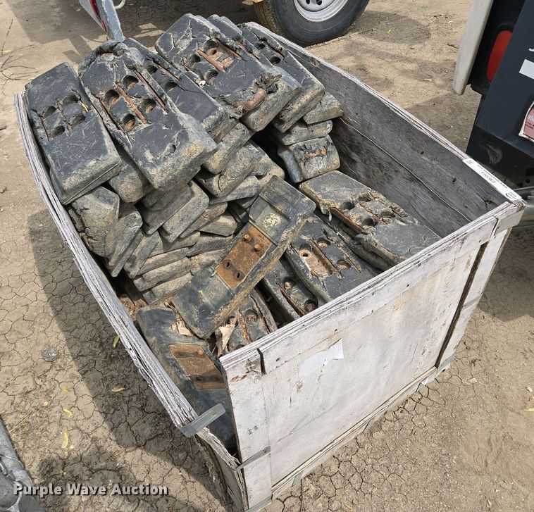 image for item EM7064 Bridgestone GE450BS  skid steer track pads 