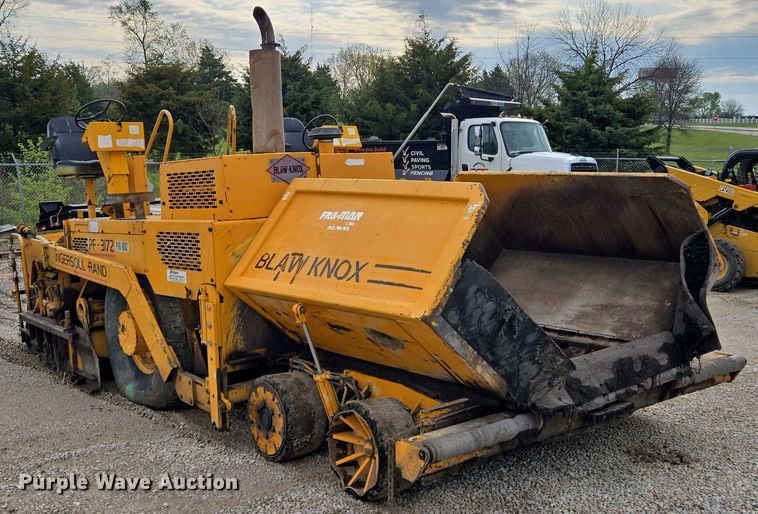 image for item EM7070 1999 Blaw-Knox  PF-3172 paver