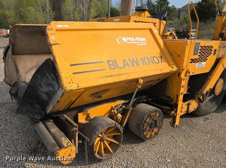 image for item EM7070 1999 Blaw-Knox  PF-3172 paver