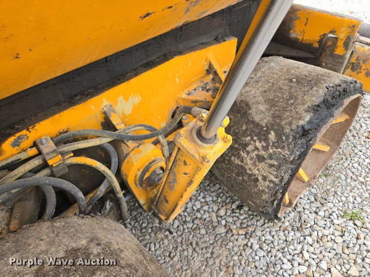 image for item EM7070 1999 Blaw-Knox  PF-3172 paver