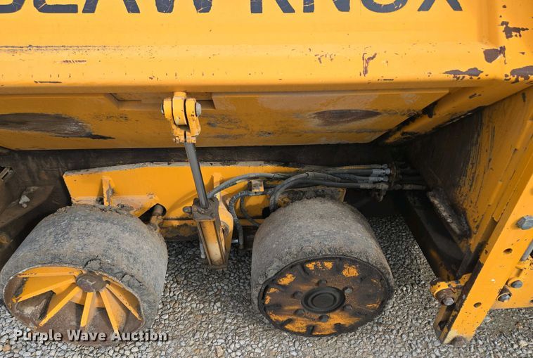 image for item EM7070 1999 Blaw-Knox  PF-3172 paver