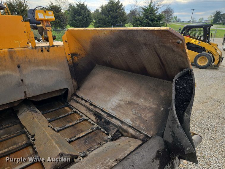 image for item EM7070 1999 Blaw-Knox  PF-3172 paver