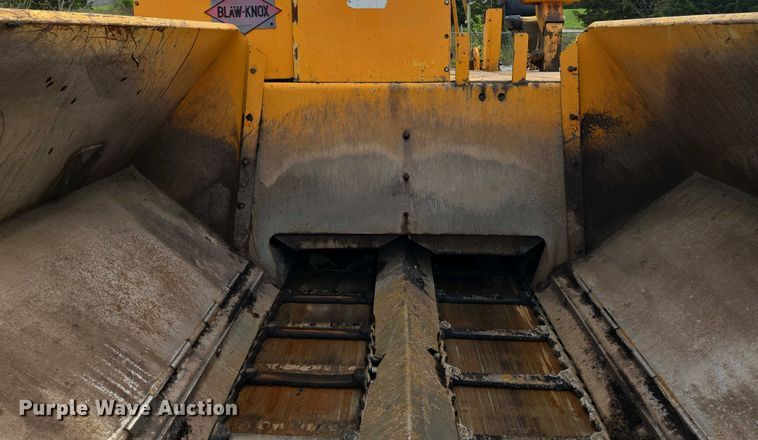 image for item EM7070 1999 Blaw-Knox  PF-3172 paver