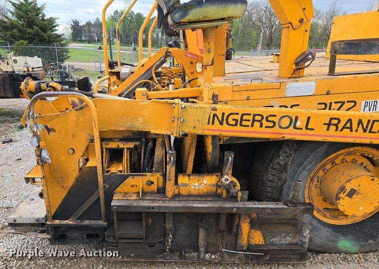 image for item EM7070 1999 Blaw-Knox  PF-3172 paver