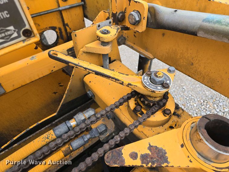 image for item EM7070 1999 Blaw-Knox  PF-3172 paver