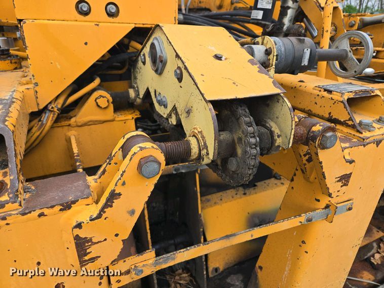 image for item EM7070 1999 Blaw-Knox  PF-3172 paver