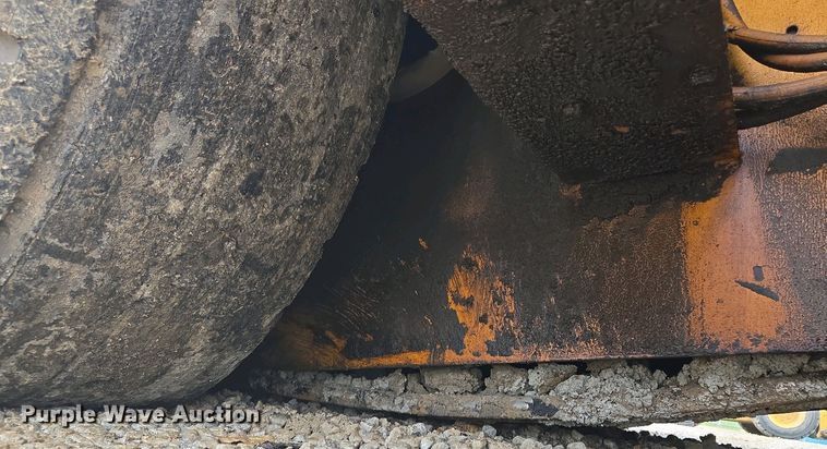 image for item EM7070 1999 Blaw-Knox  PF-3172 paver