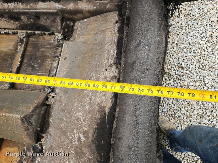 image for item EM7070 1999 Blaw-Knox  PF-3172 paver