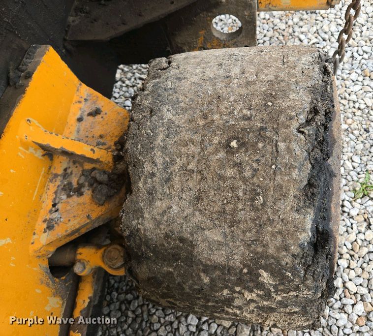 image for item EM7070 1999 Blaw-Knox  PF-3172 paver