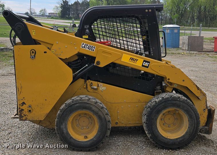 image for item EM7072 2015 Caterpillar 262D skid steer loader