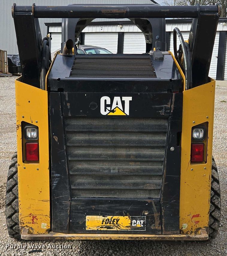 image for item EM7072 2015 Caterpillar 262D skid steer loader