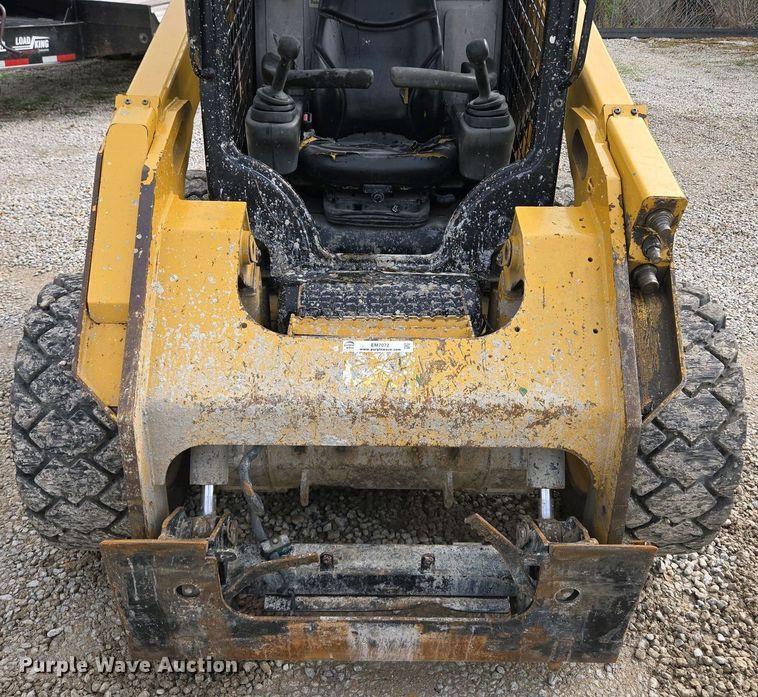image for item EM7072 2015 Caterpillar 262D skid steer loader