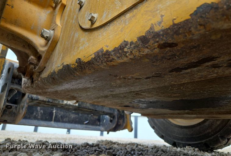 image for item EM7072 2015 Caterpillar 262D skid steer loader