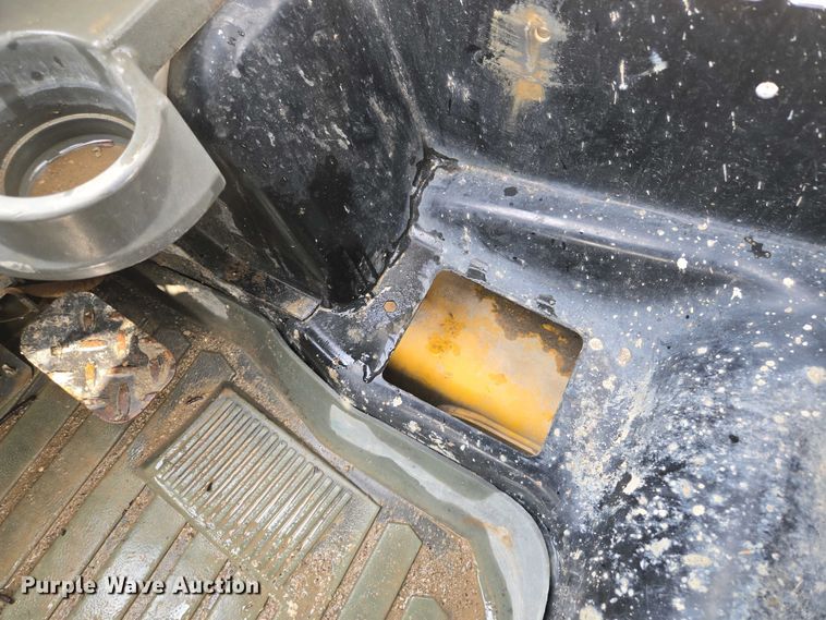 image for item EM7072 2015 Caterpillar 262D skid steer loader