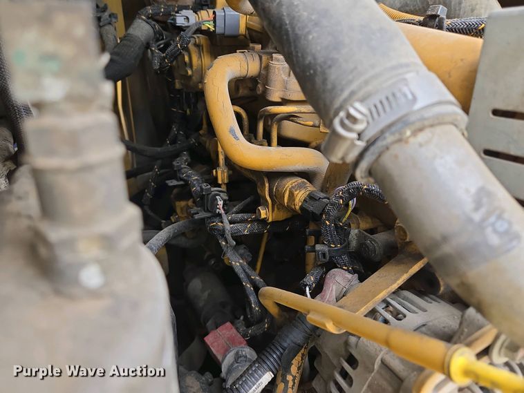 image for item EM7072 2015 Caterpillar 262D skid steer loader