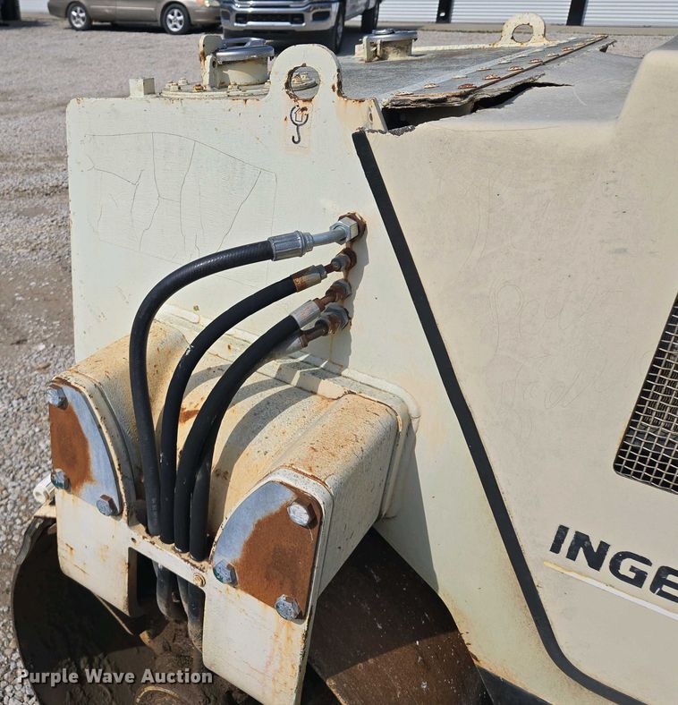 image for item EM7073 1987 Ingersoll Rand DD-32 double drum vibratory roller