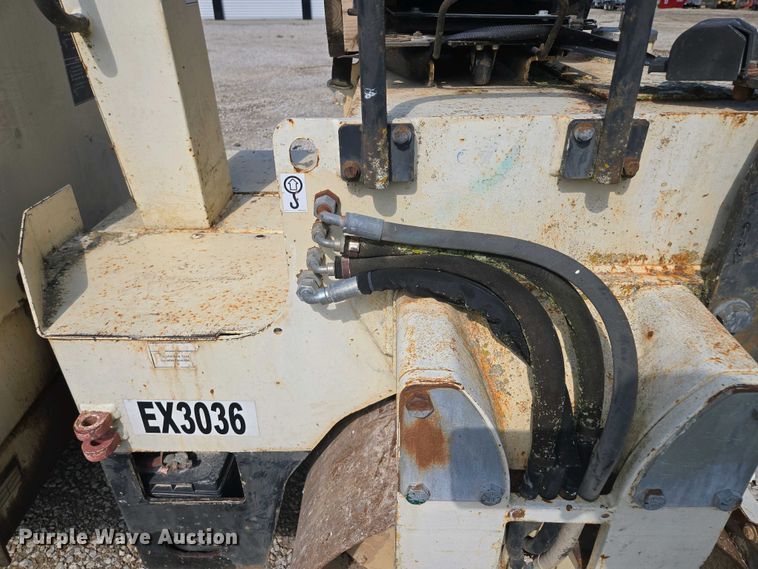 image for item EM7073 1987 Ingersoll Rand DD-32 double drum vibratory roller