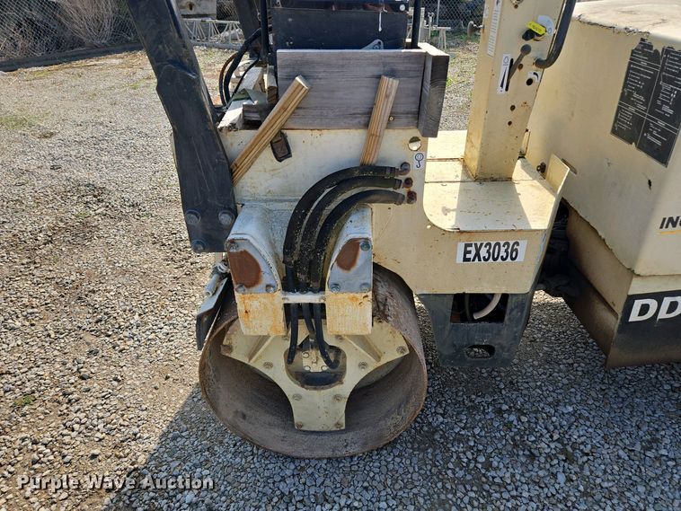 image for item EM7073 1987 Ingersoll Rand DD-32 double drum vibratory roller