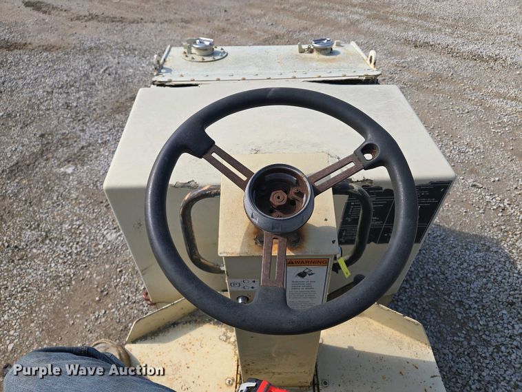 image for item EM7073 1987 Ingersoll Rand DD-32 double drum vibratory roller