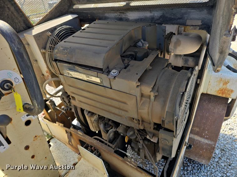 image for item EM7073 1987 Ingersoll Rand DD-32 double drum vibratory roller