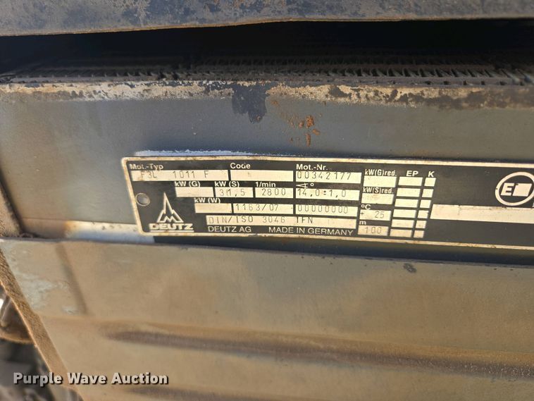 image for item EM7073 1987 Ingersoll Rand DD-32 double drum vibratory roller