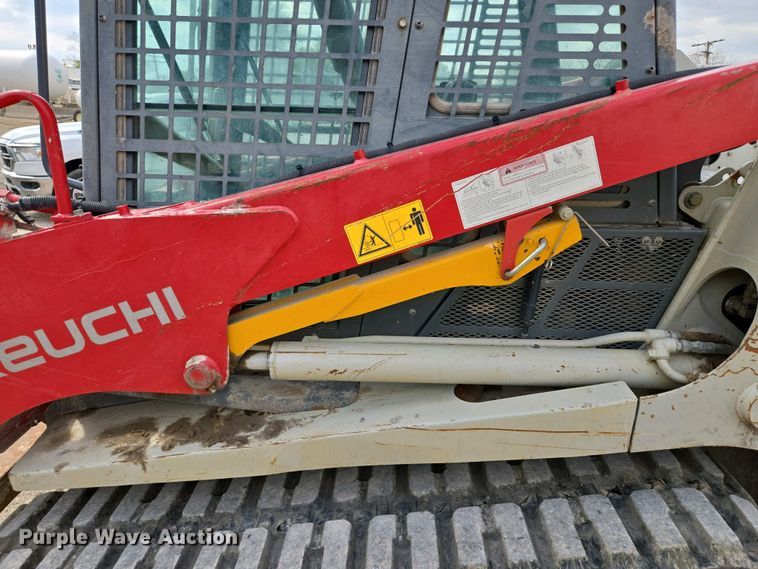 image for item EM7077 2014 Takeuchi TL12 tracked skid steer loader