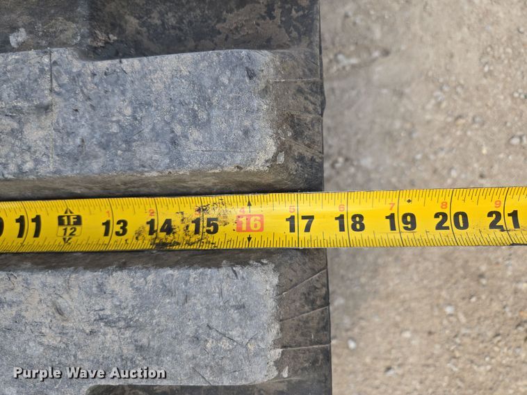 image for item EM7077 2014 Takeuchi TL12 tracked skid steer loader