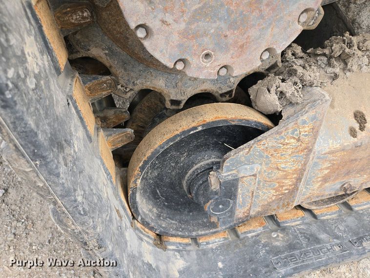 image for item EM7077 2014 Takeuchi TL12 tracked skid steer loader