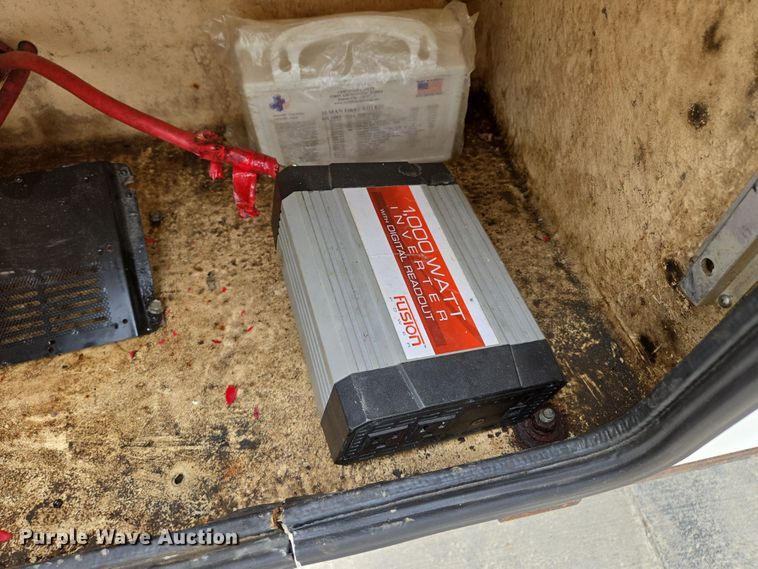 image for item EM7085 2010 Dodge  Ram 5500  bucket truck