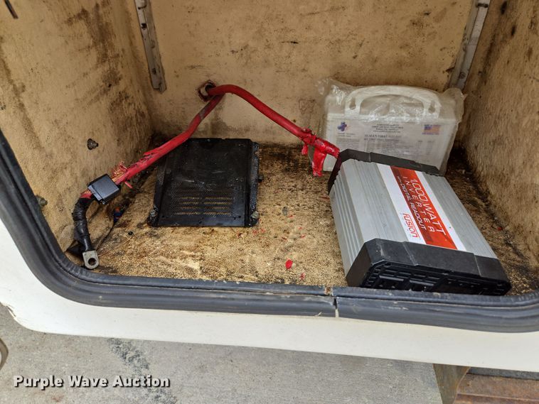 image for item EM7085 2010 Dodge  Ram 5500  bucket truck