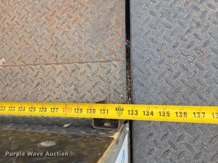 image for item EM7085 2010 Dodge  Ram 5500  bucket truck