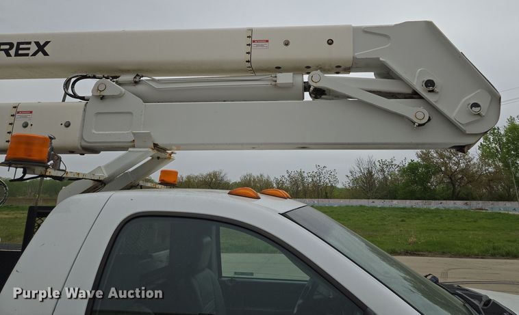 image for item EM7085 2010 Dodge  Ram 5500  bucket truck