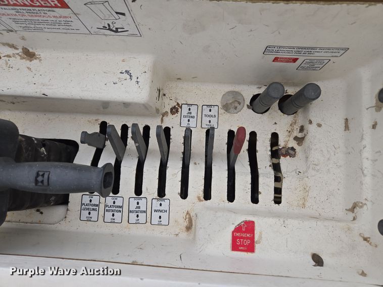 image for item EM7085 2010 Dodge  Ram 5500  bucket truck