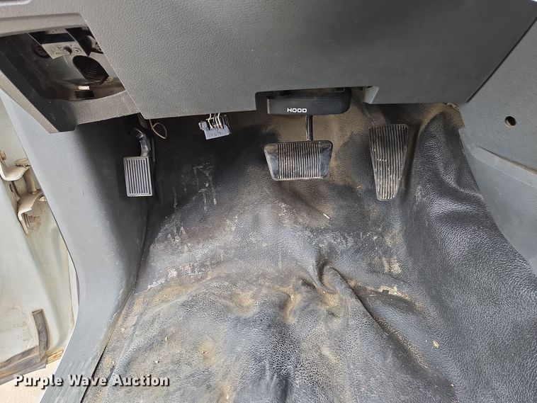 image for item EM7085 2010 Dodge  Ram 5500  bucket truck