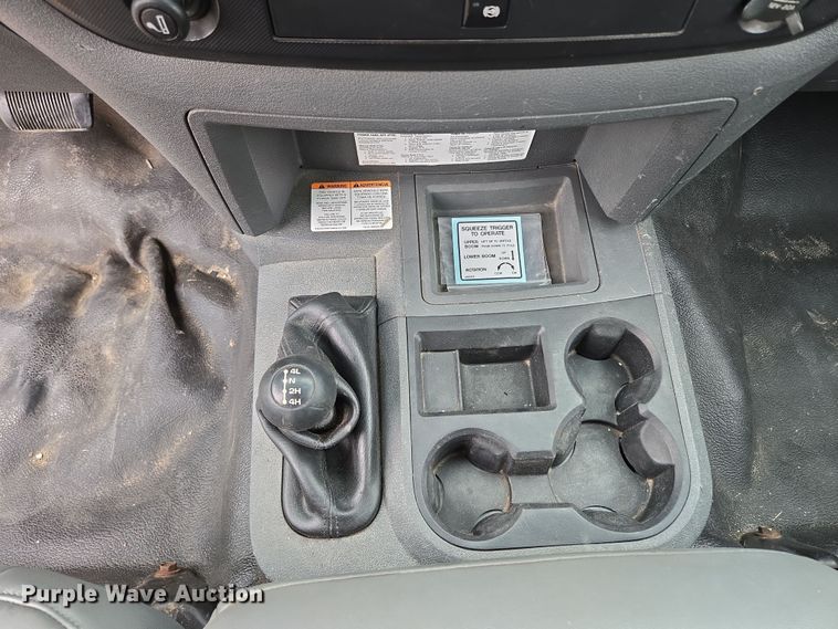 image for item EM7085 2010 Dodge  Ram 5500  bucket truck