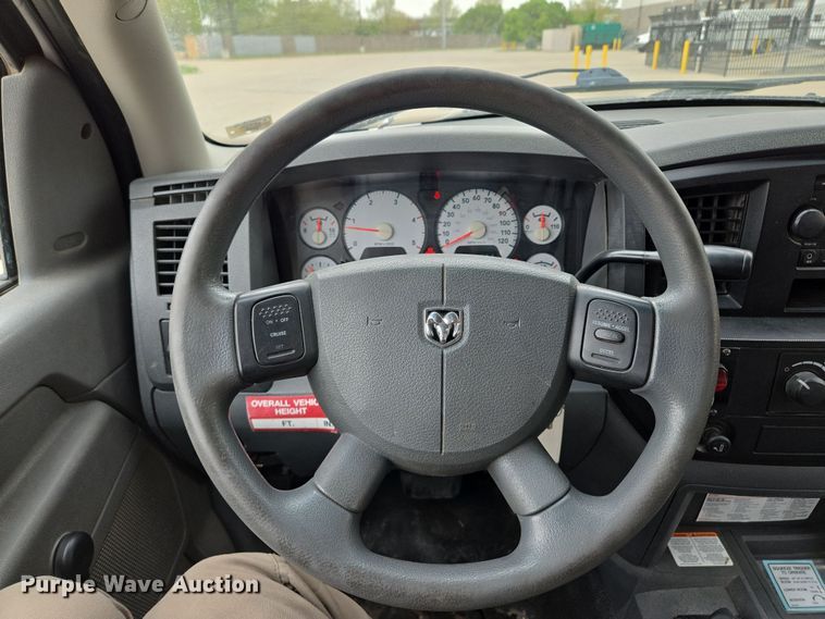 image for item EM7085 2010 Dodge  Ram 5500  bucket truck