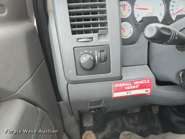 image for item EM7085 2010 Dodge  Ram 5500  bucket truck