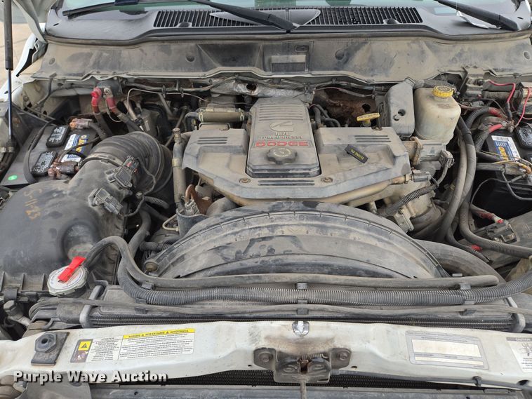 image for item EM7085 2010 Dodge  Ram 5500  bucket truck