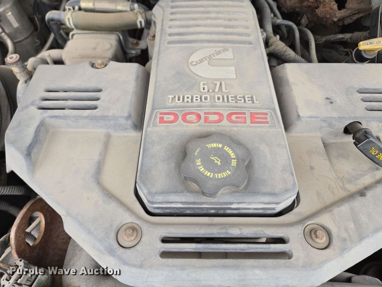 image for item EM7085 2010 Dodge  Ram 5500  bucket truck