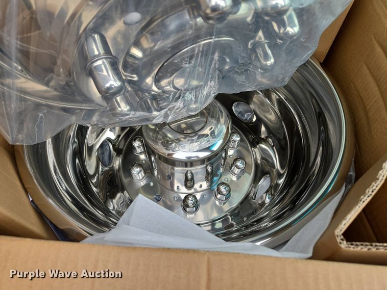 image for item EM7085 2010 Dodge  Ram 5500  bucket truck