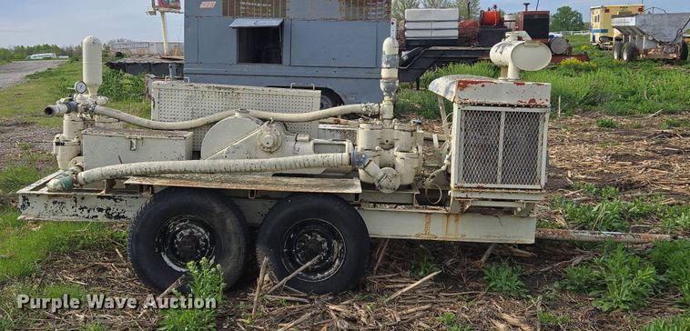 image for item EM7153 Mud pump 