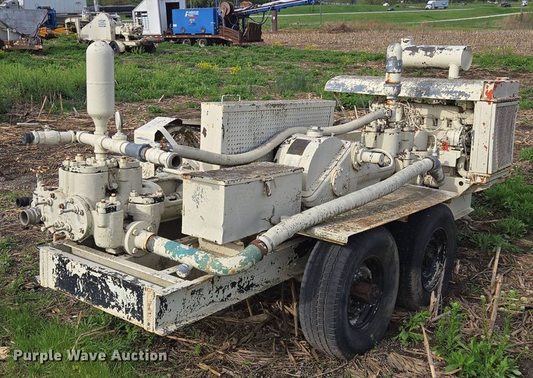 image for item EM7153 Mud pump 