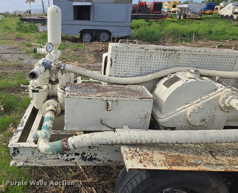 image for item EM7153 Mud pump 