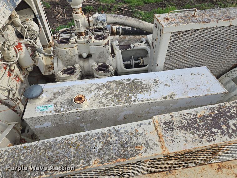 image for item EM7153 Mud pump 