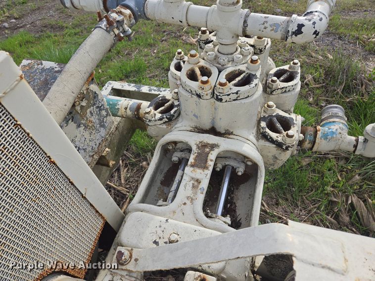 image for item EM7153 Mud pump 