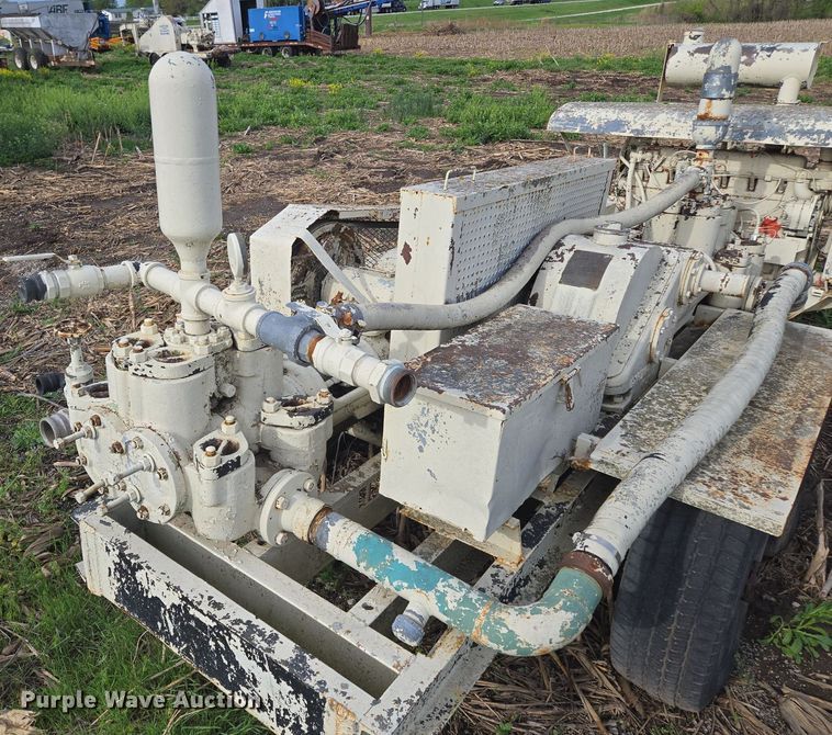 image for item EM7153 Mud pump 