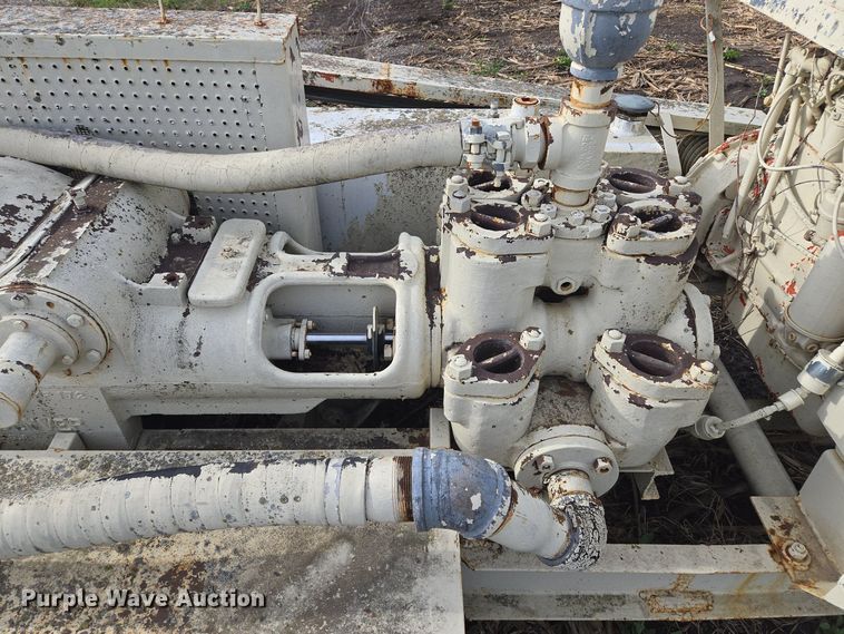 image for item EM7153 Mud pump 