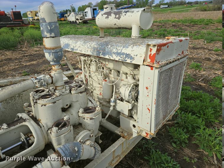 image for item EM7153 Mud pump 