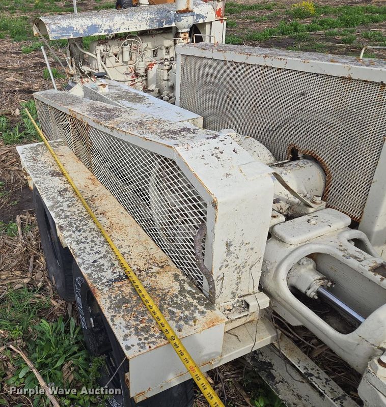 image for item EM7153 Mud pump 